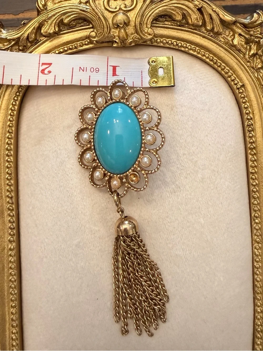 Vintage Sarah Coventry Gold Tone Faux Turquoise Cabochon‎ Brooch With Tassel